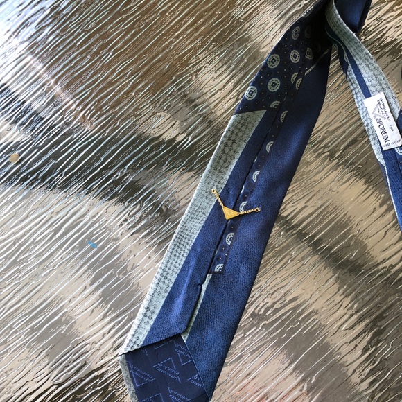 Pancaldi for The Forum | Designer Italian Silk Tie - Picture 4 of 4
